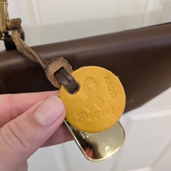 R. Riveter Patton Crossbody Bag - Picture 3 of 8